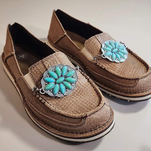 Ladies Ariat Cruiser Brown Snake Print Loafer With Turquoise Pendant Sz 8 - Picture 1 of 6
